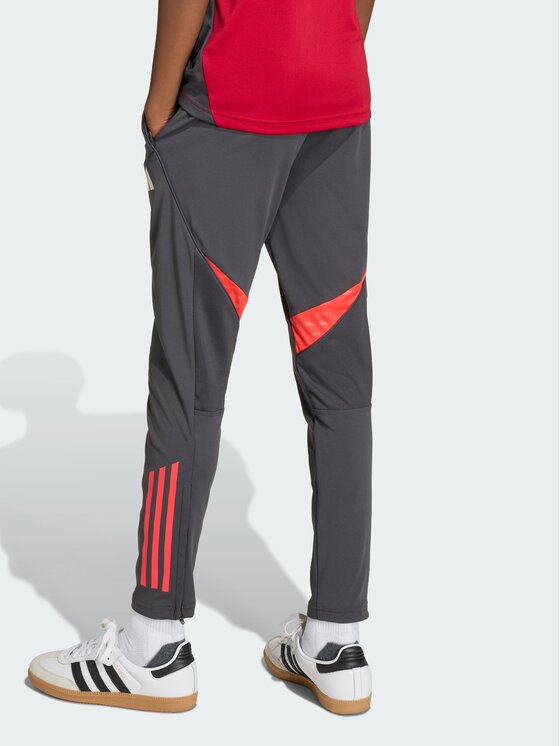 adidas adidas Spodnie dresowe 157785 Czarny Slim Fit