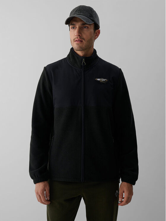 4F 4F Polar OVERLAND Czarny Regular Fit