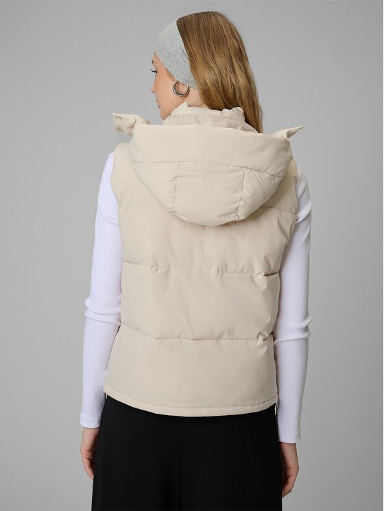 4F 4F Gilet 4FRSS26TVJAF415-83S Marrone Loose Fit