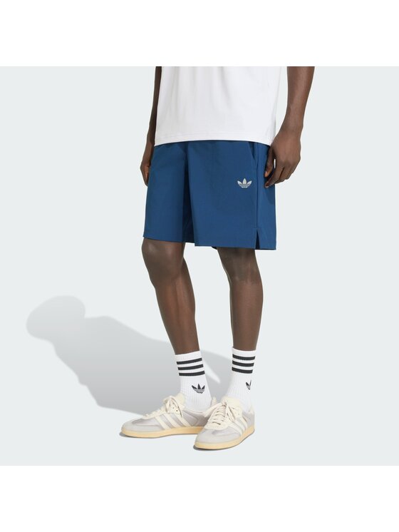 adidas adidas Szorty materiałowe 163192 Niebieski jasny Regular Fit