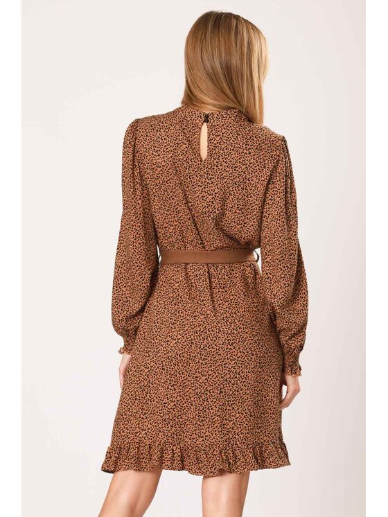 QUIOSQUE QUIOSQUE Sukienka codzienna LEOPE DRESS Beżowy Regular Fit