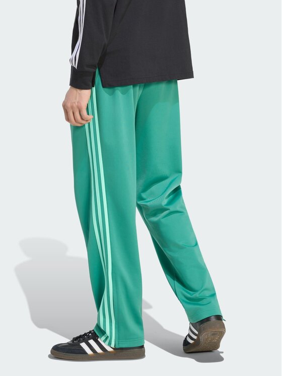 adidas adidas Spodnie materiałowe 159128 Zielony Regular Fit