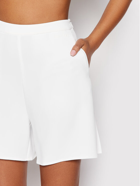 Calvin Klein Calvin Klein Pantaloncini di tessuto Travel Crepe K20K203778 Beige Regular Fit