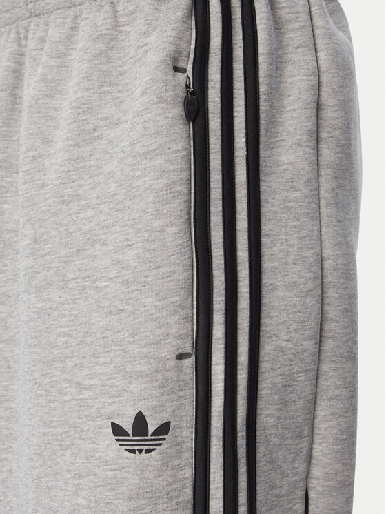 adidas adidas Pantaloni da tuta Spacer Teamgeist 26 Cutline KR7073 Grigio chiaro Regular Fit