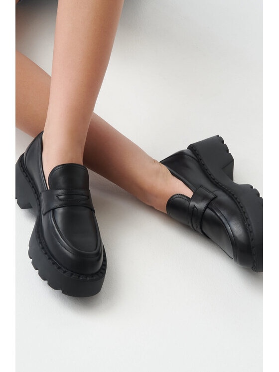 Estro Estro Loafersy ER00111841 Czarny