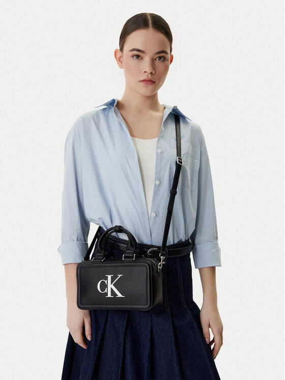 Calvin Klein Calvin Klein Geantă Bold Ck Bauletto Crossbody LV04F3411G Negru