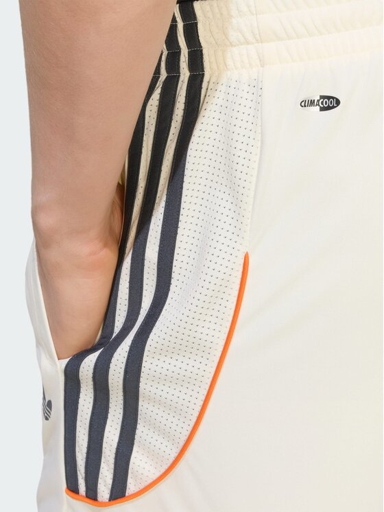 adidas adidas Szorty sportowe 169395 Biały Regular Fit