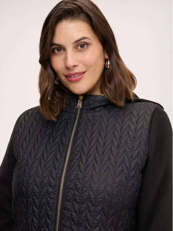 Fiorella Rubino Fiorella Rubino Kurtka puchowa F091T001530N033 Czarny Flared Fit
