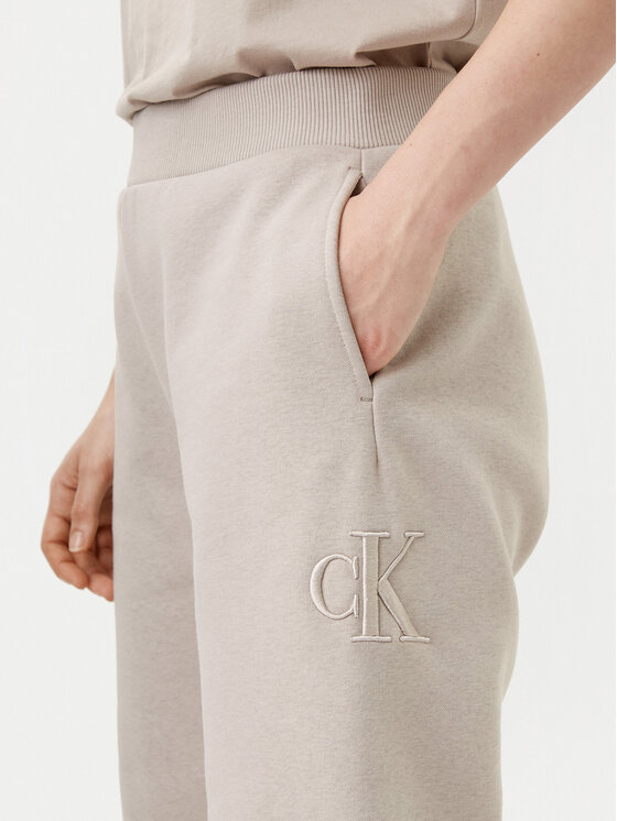 Calvin Klein Jeans Calvin Klein Jeans Долнище анцуг Raised J20J224841 Сив Relaxed Fit