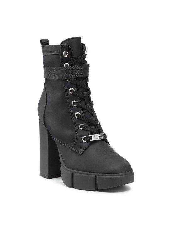 Steve madden 2024 renegade boots