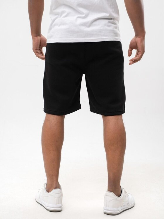 Urban City Urban City Szorty materiałowe Klasyczne bez nadruków Polskie 132255 Czarny Regular Fit