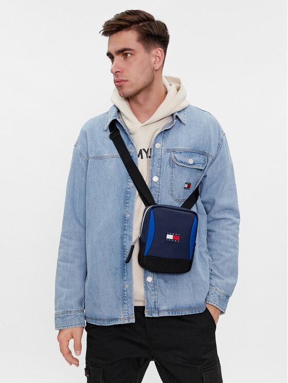 Tommy Jeans Tommy Jeans Ľadvinka Tjm Function Reporter AM0AM10890 Tmavomodrá
