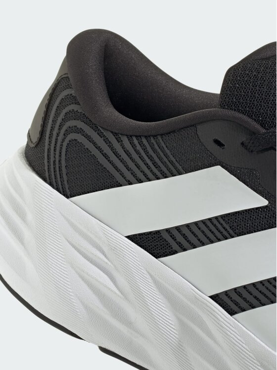 adidas adidas Tekaški čevlji 164646 Črna