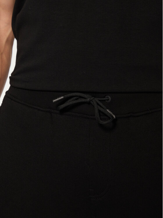Guess Guess Donji dio trenerke Z4YB08 K9V31 Crna Regular Fit