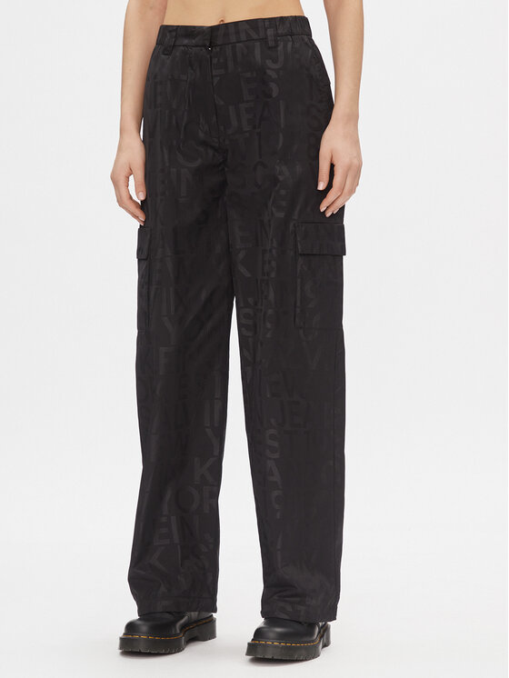 Női Szövet nadrág Calvin Klein Jeans, Méret: M, Fekete, Loose Logo Aop Cargo Pant J20J222596