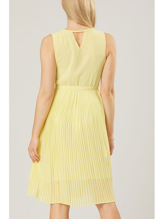 QUIOSQUE QUIOSQUE Každodenné šaty BRAID MIDI DRESS Žltá Regular Fit