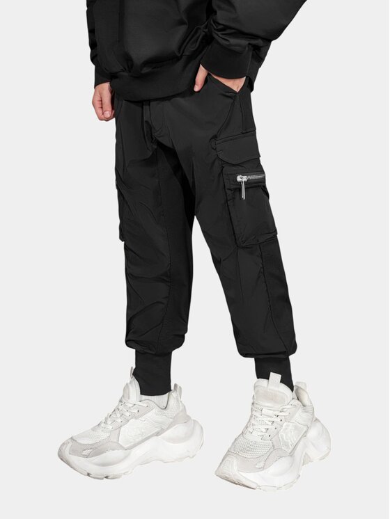 MADE BY SOCIETY MADE BY SOCIETY Spodnie materiałowe CARGO - P37699 Czarny Basic Fit
