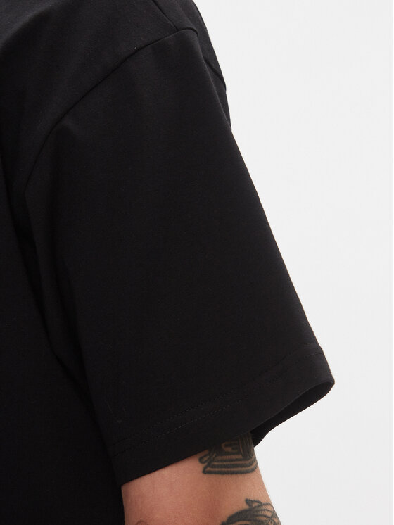 2005 2005 T-krekls Unisex Horned Melns Regular Fit