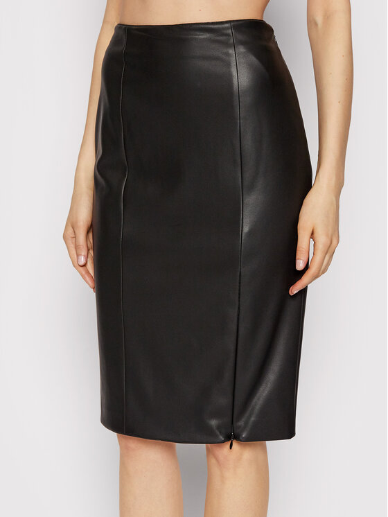 Marciano Guess Marciano Guess Пола от имитация на кожа 2RGD00 9645Z Черен Regular Fit