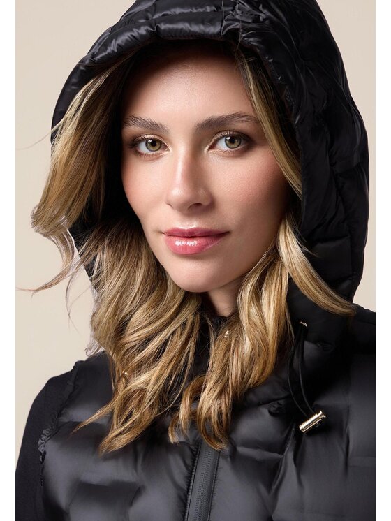 Oltre Oltre Giubbotto piumino F584R001390N033 Nero Slim Fit