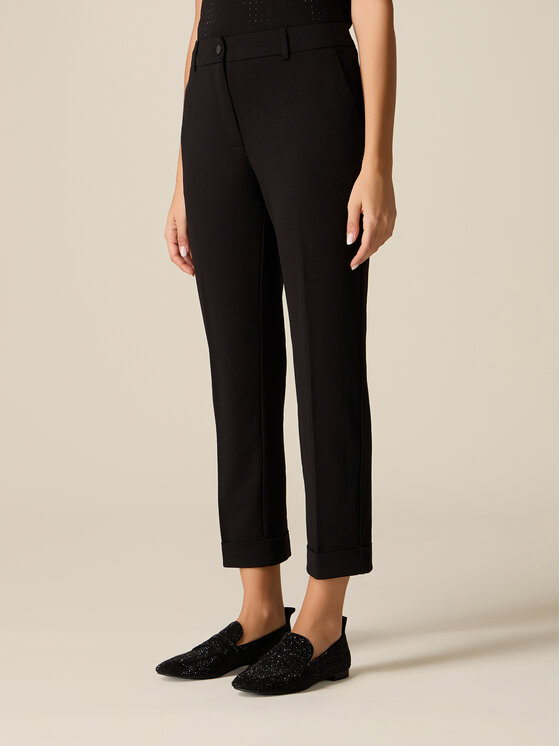 Oltre Oltre Pantaloni di tessuto P079R108899N033 Nero Cropp Fit