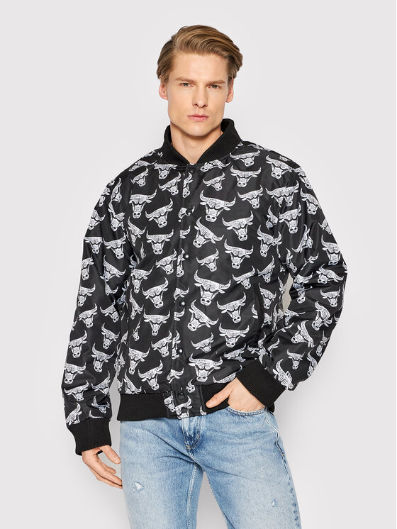 New Era Męska Kurtka bomber, rozmiar M, Czarna, Chicago Bulls All Over Logo 12893178