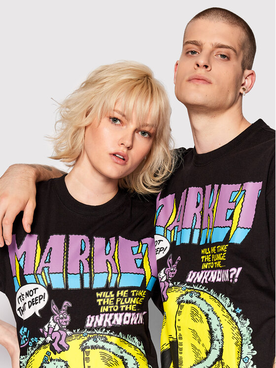 Market Market T-shirt Unisex SMILEY Into The Unknown 399001083 Crna Relaxed Fit