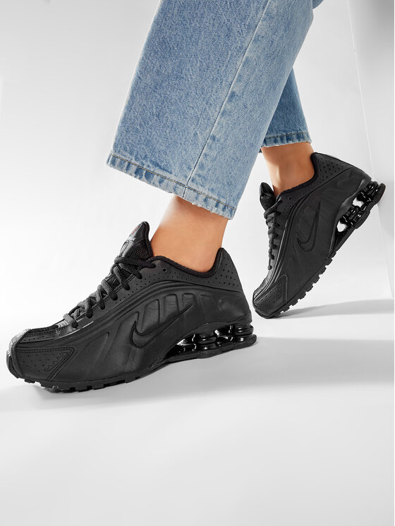 Nike Nike Superge Shox R4 AR3565 004 Črna