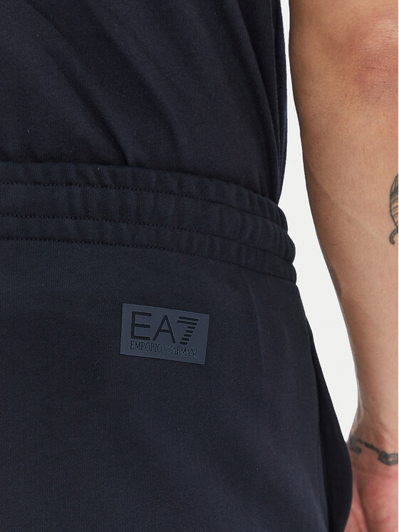 EA7 Emporio Armani EA7 Emporio Armani Szorty sportowe 7M000153 AF10432 UB102 Granatowy Regular Fit