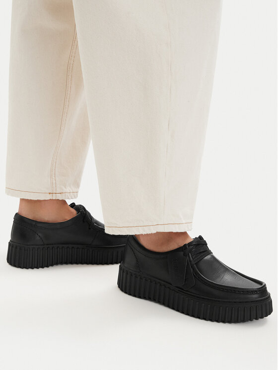 Clarks Clarks Pusbačiai Torhill Bee 26186665 Juoda