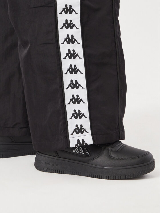 Kappa Kappa Долнище анцуг Odette 332E1BW Черен Comfort Fit