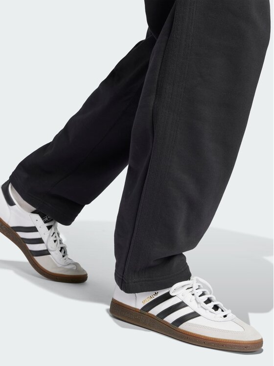 adidas adidas Spodnie materiałowe 142529 Czarny Loose Fit