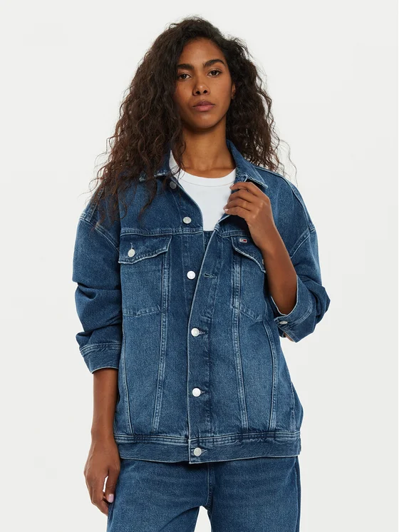 Giacca di jeans donna gli outfit delle fashioniste