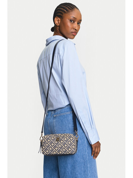 Tommy Hilfiger Tommy Hilfiger Torbica Th Jacquard Camera Bag AW0AW17443 Tamnoplava