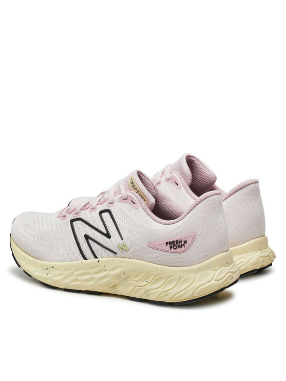 New Balance New Balance Bėgimo batai Fresh Foam Evoz v3 WEVOZCP3 Rožinė