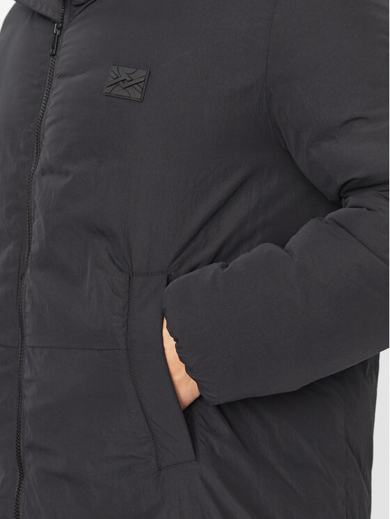 United Colors Of Benetton United Colors Of Benetton Зимно яке 2T2LUN03G Черен Regular Fit