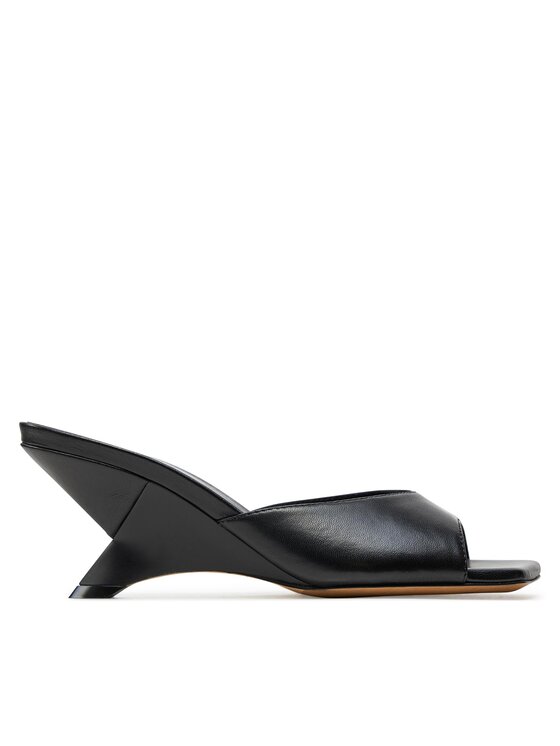 Vic Matié Vic Matié Чехли 1E1602D_E14C060101 Черен