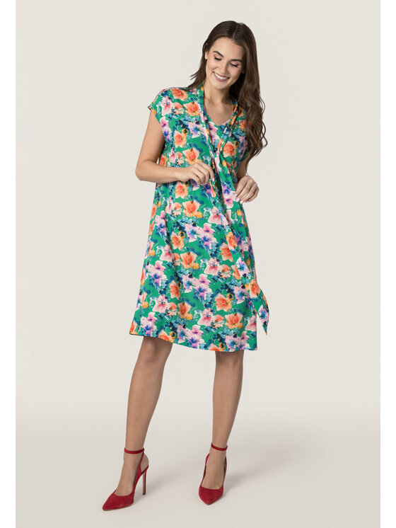 QUIOSQUE QUIOSQUE Letní šaty 4UM004 Barevná Regular Fit
