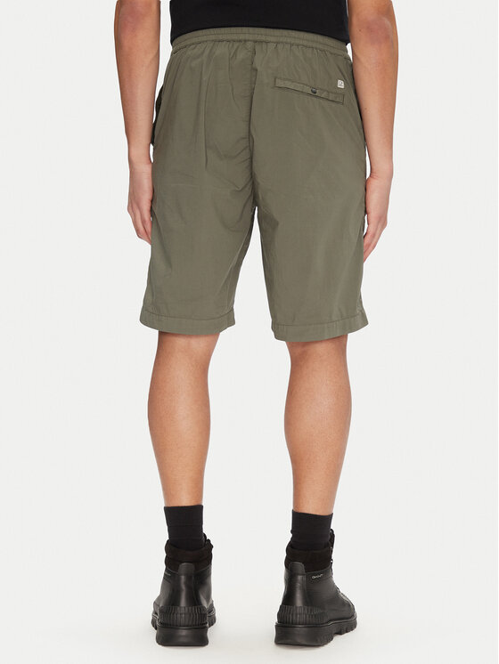 C.P. Company C.P. Company Pantalon scurți din material 18CMBE172A006439G Gri Relaxed Fit