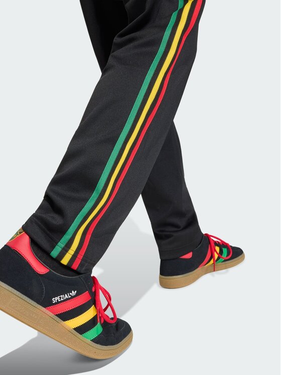 adidas adidas Spodnie dresowe 162159 Czarny Regular Fit
