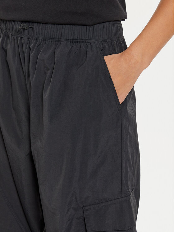 New Balance New Balance Donji dio trenerke WP43534 Crna Relaxed Fit