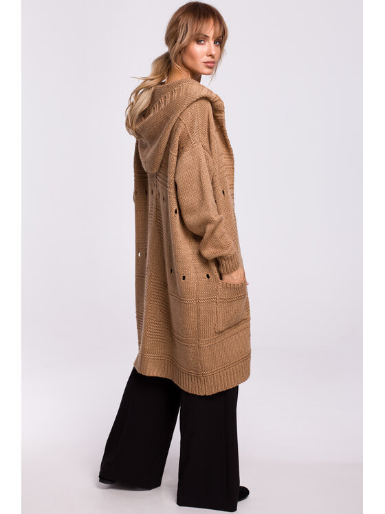 Made of Emotion Made of Emotion Sweter M513 Beżowy Classic Fit