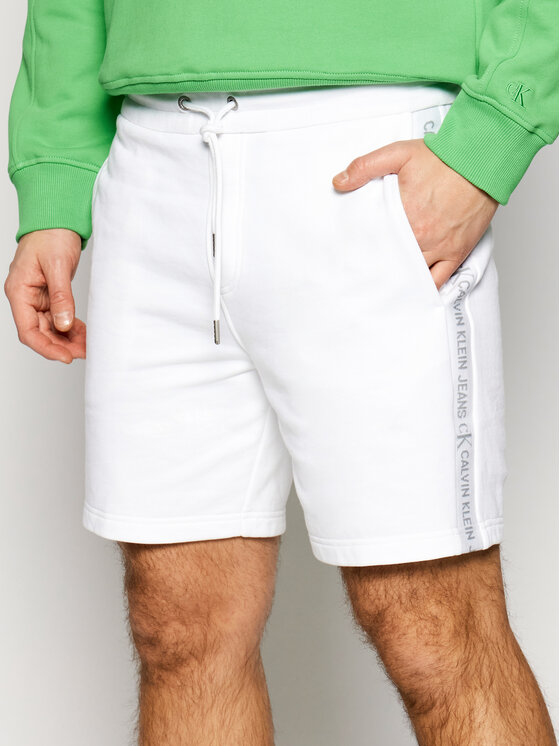 Calvin Klein Jeans Szorty sportowe J30J317377 Biały Regular Fit