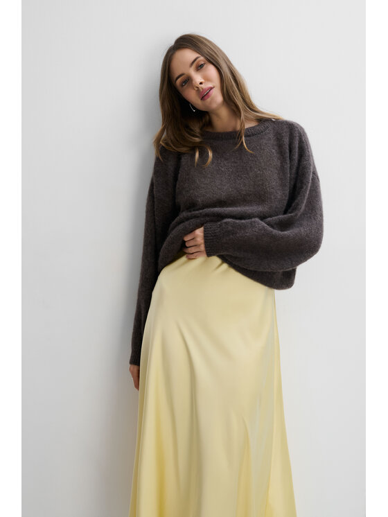 Fobya Fobya Sweter F2113 Brązowy Basic Fit