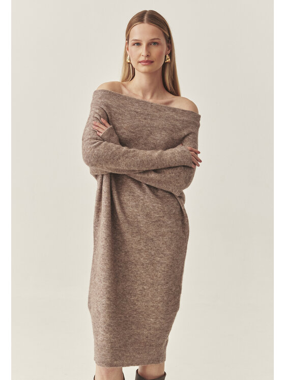 TATUUM TATUUM Sukienka dzianinowa AWATI Beżowy Oversize