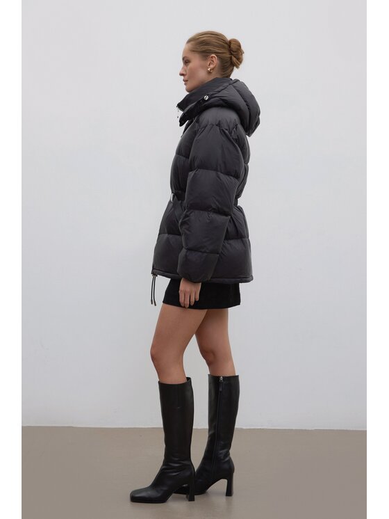 Estro Estro Μπουφάν πουπουλένιο ER00118491 Μαύρο Loose Fit