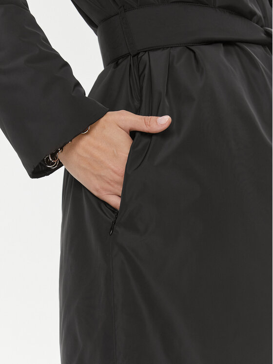 Patrizia Pepe Patrizia Pepe Geacă de iarnă 2O0124/A358-K103 Negru Regular Fit