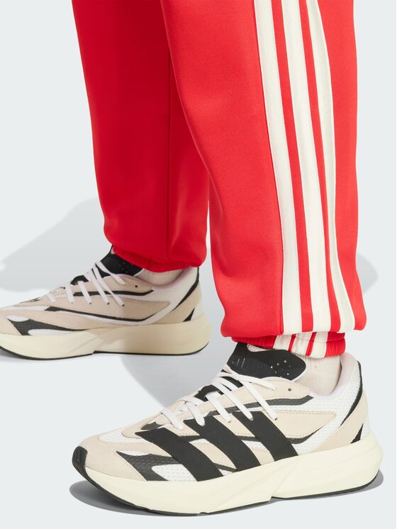 adidas adidas Spodnie dresowe 151845 Czerwony Loose Fit