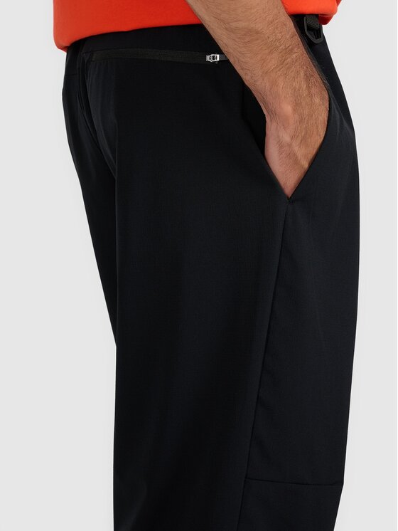4F 4F Παντελόνι υφασμάτινο 4FWAW25TTROM1192-20S Μαύρο Regular Fit