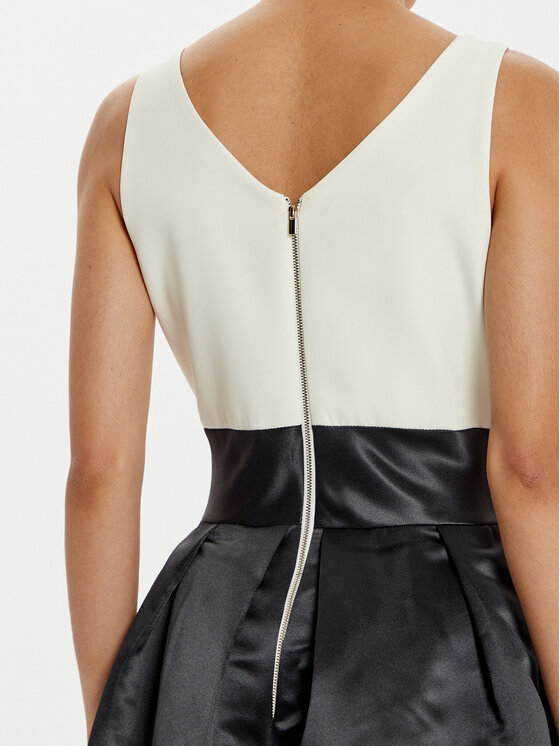 Rinascimento Rinascimento Vakarinė suknelė CFC0121816003 Juoda Regular Fit